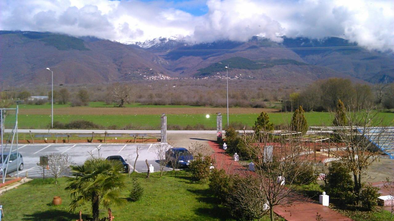 Hotel Konstantina Rodopoli Luaran gambar