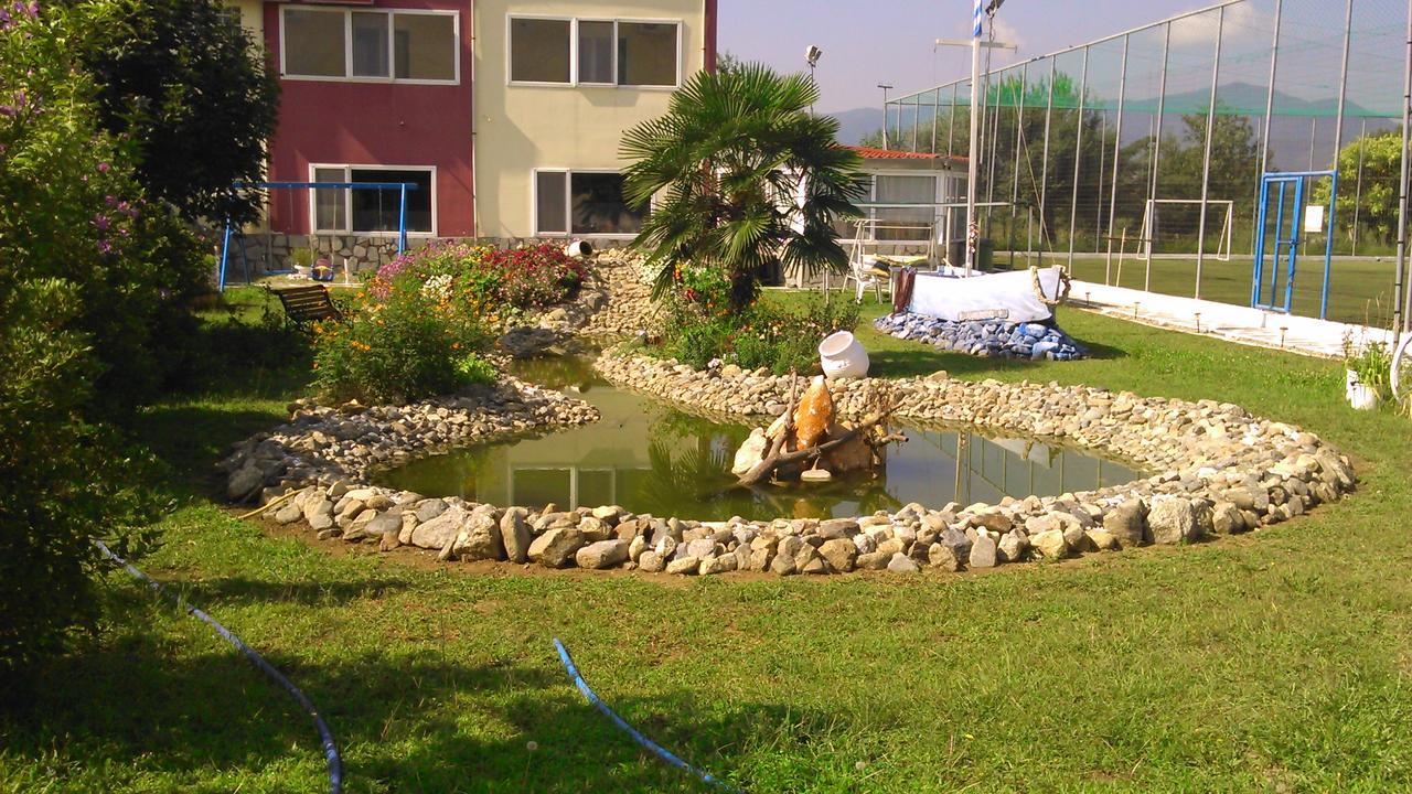 Hotel Konstantina Rodopoli Luaran gambar