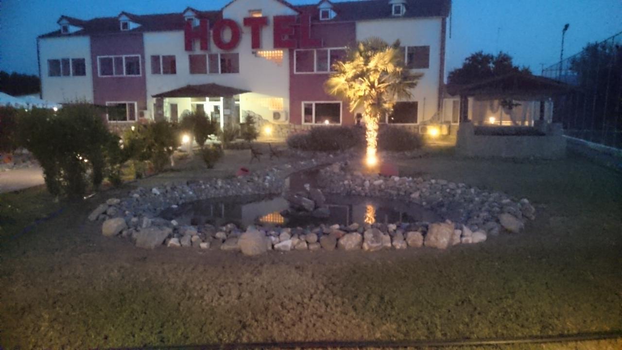 Hotel Konstantina Rodopoli Luaran gambar
